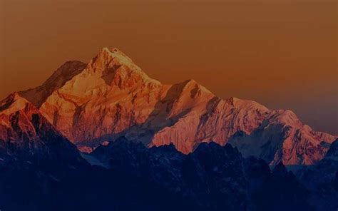 Kanchenjunga View Hotels | MakeMyTrip Blog