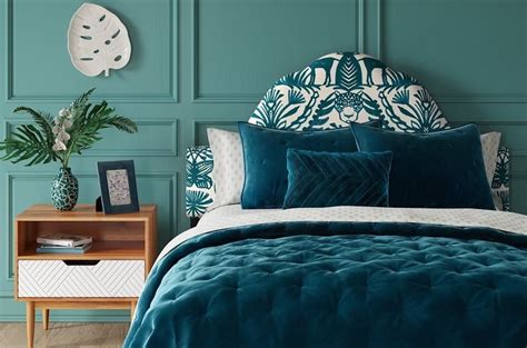 What are the bedroom color trends 2023? Discover the top 6 colors to look for in the upcoming year!