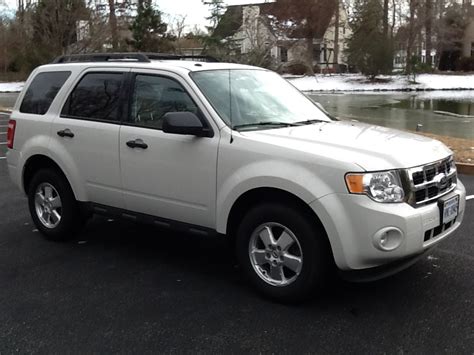 2011 Ford escape xlt reviews canada