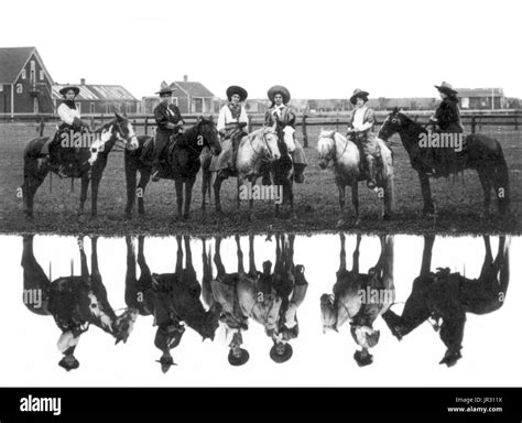 Miller Brothers 101 Ranch Cowgirls,1900s Stock Photo - Alamy