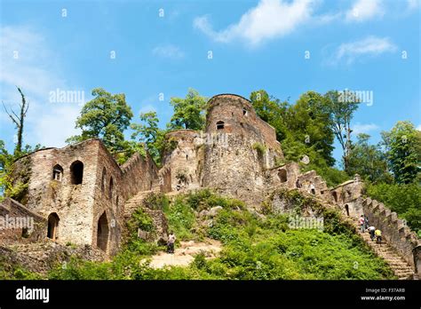 Galeh Rudkhan castle ruins in Fuman, Gilan Province, Iran Stock Photo - Alamy