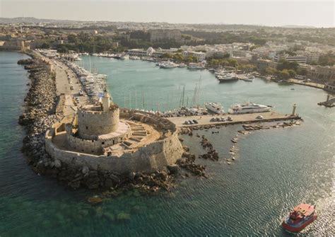 Rhodes Travel Guide: Discover the Gem of the Aegean | Love2Blog.com