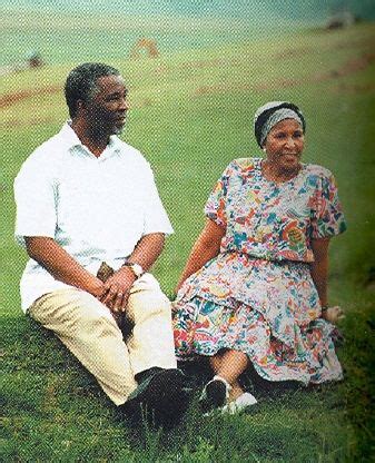 Thabo and Zanele Mbeki outside Epainette Mbeki's house at Ngcingwane, 1999 | Africa people ...