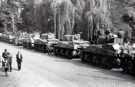 Sherman tanks - Operation Market Garden | A Military Photo & Video Website