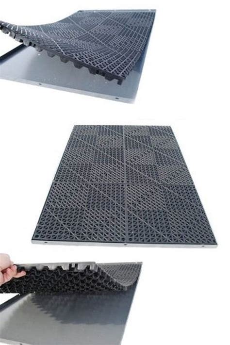 5 Best Dog Kennel Floorings Reviewed To Make Sure Your Pet Is Safe And Comfortable From FindMats ...