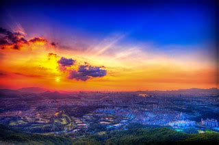 night & day meet over seoul | cloud.shepherd | Flickr