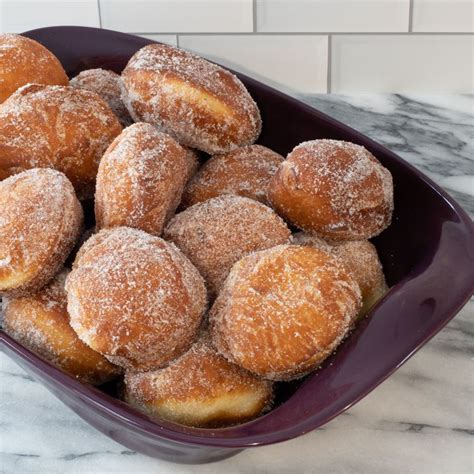 Traditional Polish Pączki (Doughnuts) Recipe