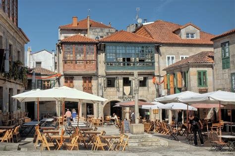 2023 Guided Tour of the Historic Center of Pontevedra with Tapas