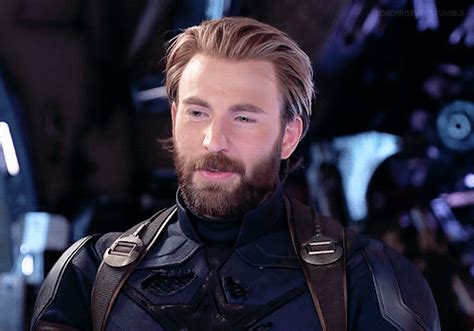 Chris Evans' bearded Captain America : LadyBoners