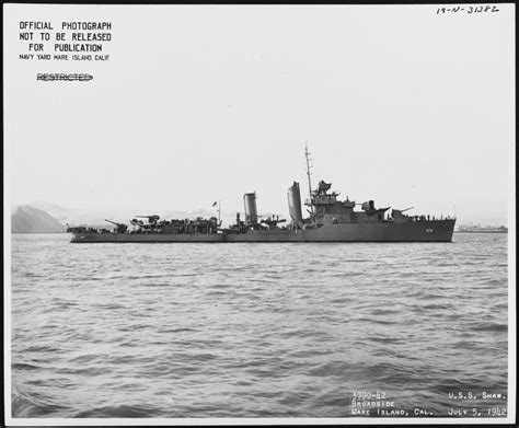 19-N-31382 USS Shaw (DD-373)