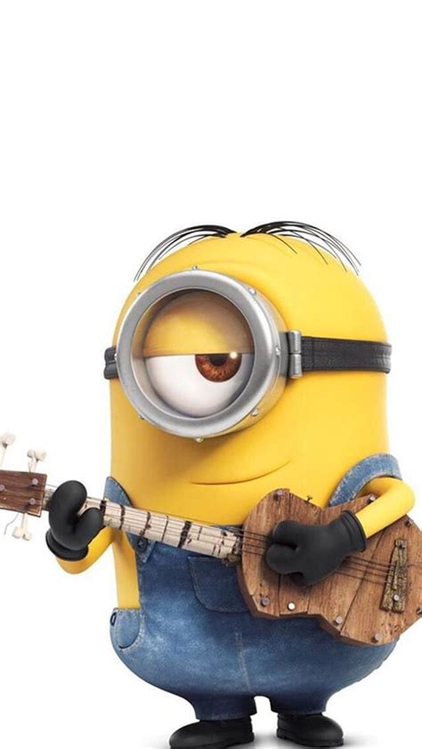 Stuart playing a guitar.. How cute you can use this as a wallpaper too! Amor Minions, Humor Dos ...