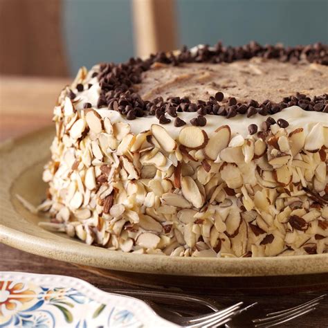 Cannoli Cake Recipe: How to Make It