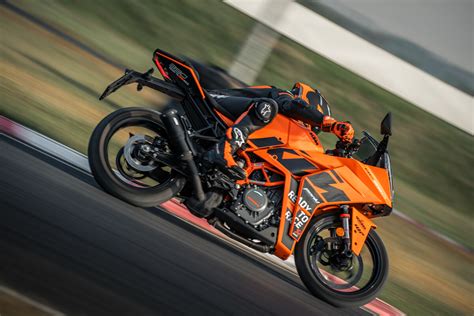 KTM UPDATES ITS 2023 STREET RANGE WITH FRESH NEW COLORWAYS - KTM PRESS ...