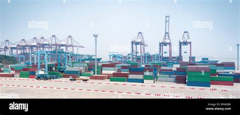 port of ningbo zhoushan Stock Photo - Alamy