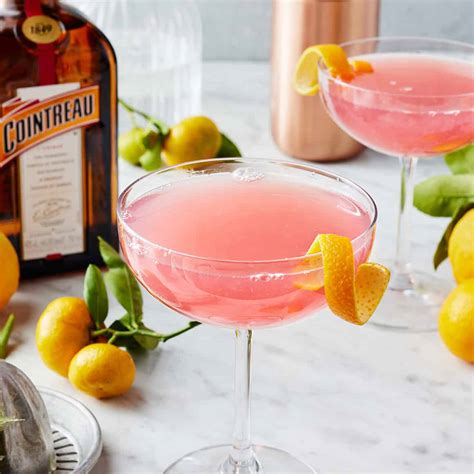 Cosmopolitan Cocktail Recipe - Love and Lemons | Foodie Passion Blog