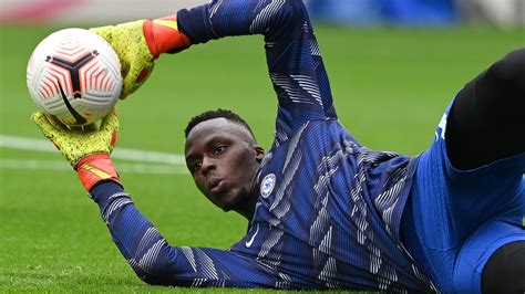 Chelsea goalkeeper Mendy suffers thigh injury on Senegal duty - Eurosport