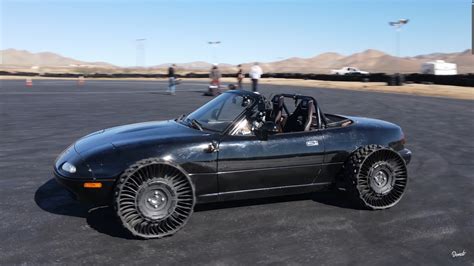 How Do 100-Year-Old Tires Compare To Michelin’s Futuristic Airless Tires On An MX-5? | Carscoops