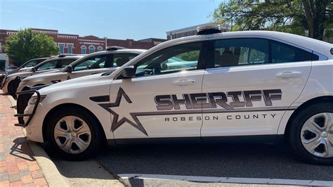 Deputy injured in Robeson Co. shooting, sheriff says