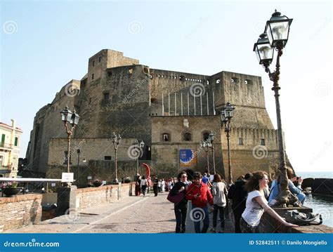 In front castel dell ovo editorial photo. Image of italy - 52842511