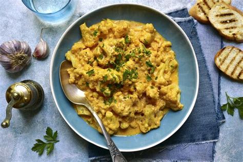 Recipe: Jamie Oliver’s creamy 84p curry is ‘better than takeaway ...