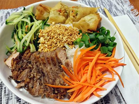 Vietnamese Bun (Noodle Bowl) - The Gourmet Housewife