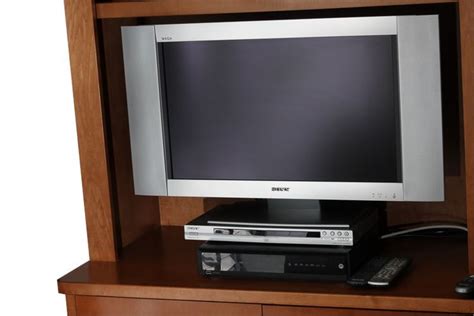 Companies Estate Sales - SONY TV and CD/DVD Player