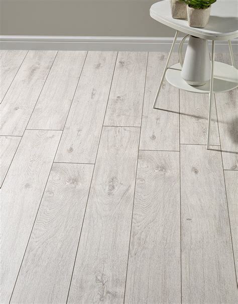 Grey Wood Effect Laminate Flooring - LAMINATE FLOORING