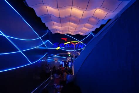 Review: Soarin' Around the World at Epcot - yourfirstvisit.net