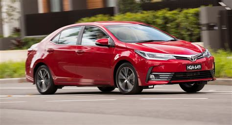 2017 Toyota Corolla sedan pricing and specs: New looks, more kit and ...