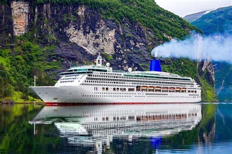 Cruising Norway: 12 Great Reasons to Visit Norway by Cruise Ship