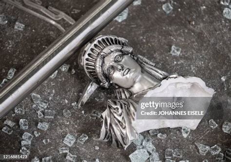 58 Broken Statue Of Liberty Stock Photos, High-Res Pictures, and Images ...