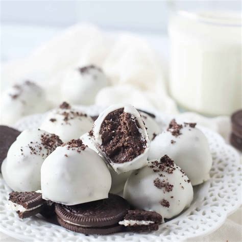 Oreo Cake Balls (Just 3 Ingredients!) - Boston Girl Bakes