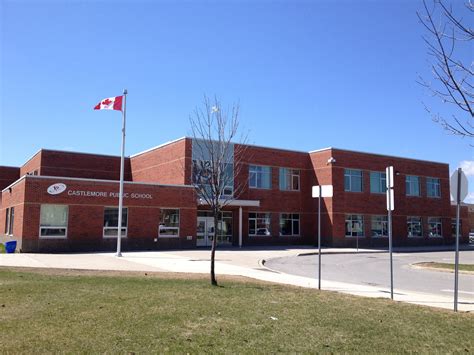 File:Castlemore Public School in Markham, Ontario- 2014-04-23 14-09.jpg - Wikimedia Commons