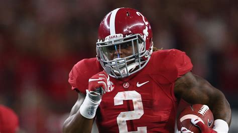 Derrick Henry: Stats, Highlights & Bio | Heavy.com