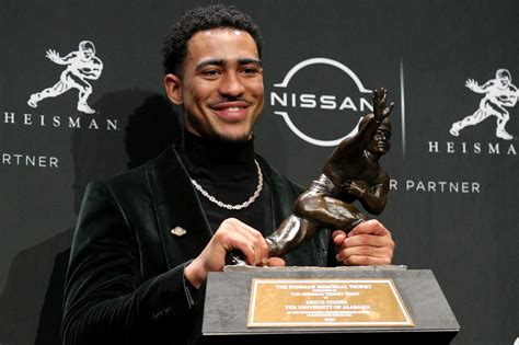 Heisman Trophy: Alabama's Bryce Young wins award