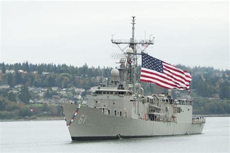 USS Ingraham Returns Home Following Final Deployment | Commander, U.S ...