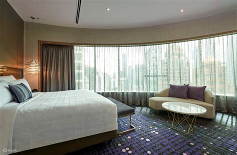 Pullman KLCC (Overnight Stay) with Breakfast, Vibes Spa & Food Credit ...