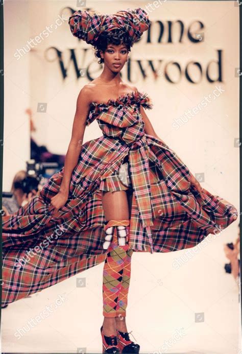 Naomi Campbell In Vivienne Westwood Tartan | Vivienne westwood dress, Tartan fashion, Vivienne ...