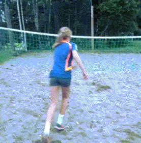 Jump Over Volleyball Net Fail | Gifrific