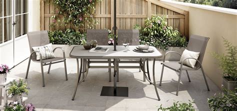 5 Reasons Why Aluminium Outdoor Furniture Reigns Supreme