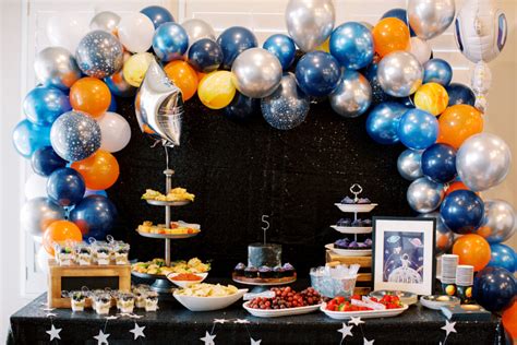 How to throw an outer space birthday party at home - If Only April