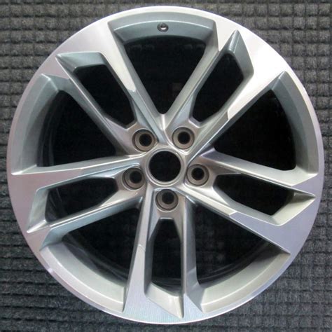 Chevrolet Camaro 2017-2024 20" Front OEM Machined w/ Gray Pockets Wheel Rim - Wheels America