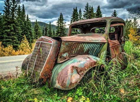 Abandoned old rusty car #oldcar #rustyjunk #rust #beautifulphotography #photooftheday #beautiful ...