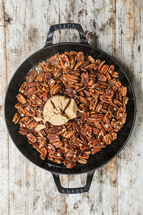 Sweet and Spicy Pecans · Easy Family Recipes