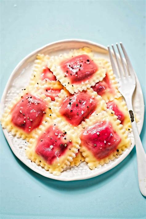 15 Best Ravioli Filling Ideas to Make at Home - IzzyCooking