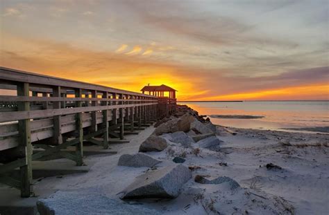 The 10 Best Beaches in Virginia for Summer 2021 | SmarterTravel