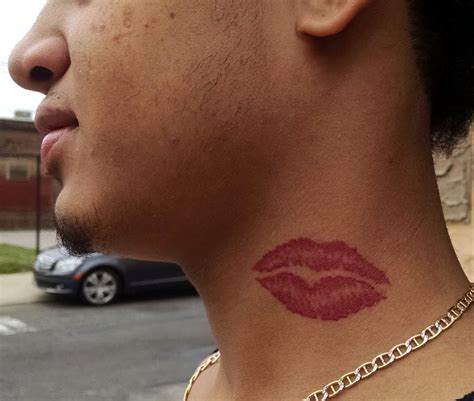 39 Lovely Kiss Neck Tattoos