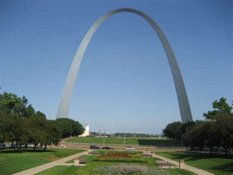 Gateway Arch, Missouri | Beautiful places in usa, Gateway arch, Scenic ...