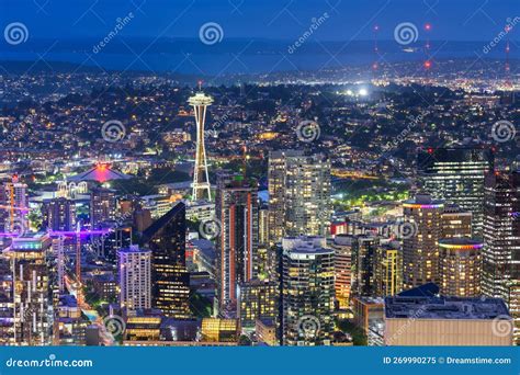 Seattle, Washington, USA Downtown Skyline Stock Image - Image of evening, roof: 269990275