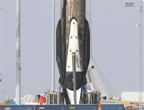 Space UpClose: 2 Up/2 Off - 4 Time Recycled SpaceX Falcon 9 Landing Legs Retracted and Detached ...